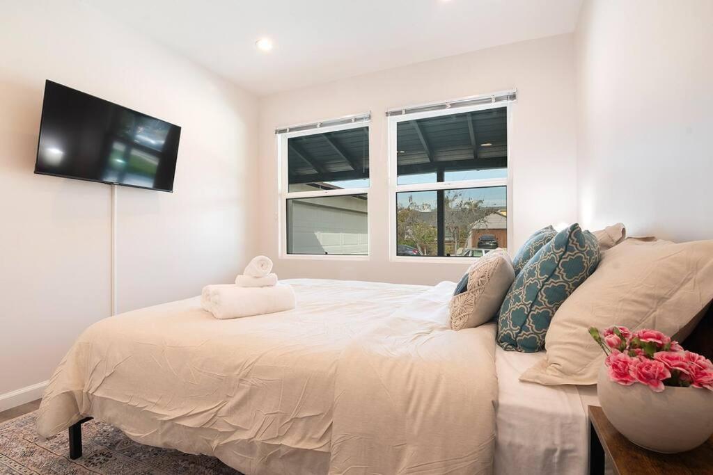 Beautiful 3 Bed 1 Bath Designer Home + Hot Tub 洛杉矶 外观 照片